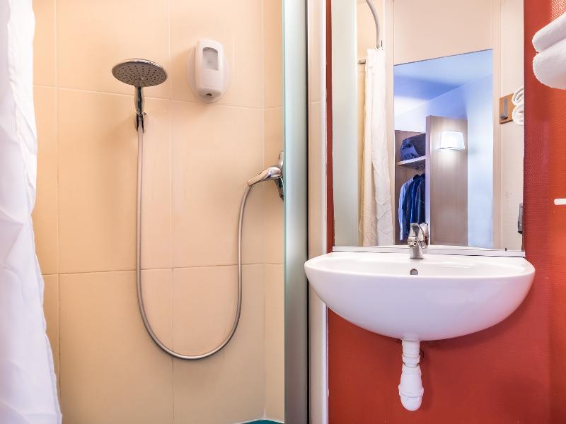 B&B Hotel Frejus ロクブリューヌ・シュル・アルジャン エクステリア 写真