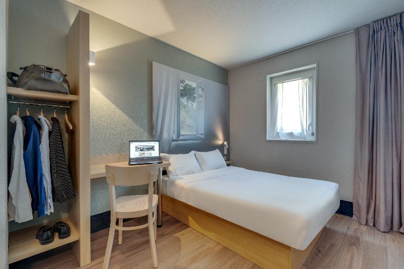 B&B Hotel Frejus ロクブリューヌ・シュル・アルジャン エクステリア 写真
